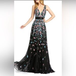 Barely used gorgeous beaded a line mac duggal.